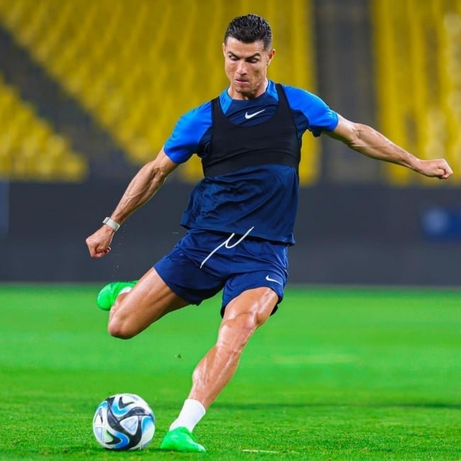 WHOOP Strap 4.0 Fitness Tracker4.jpg WHOOP Strap 4.0 Fitness Tracker4.jpg